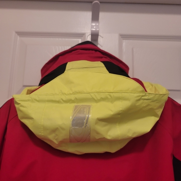 NEW - GILL COAST RED JACKET- (sz - large) - Picture 4 of 16